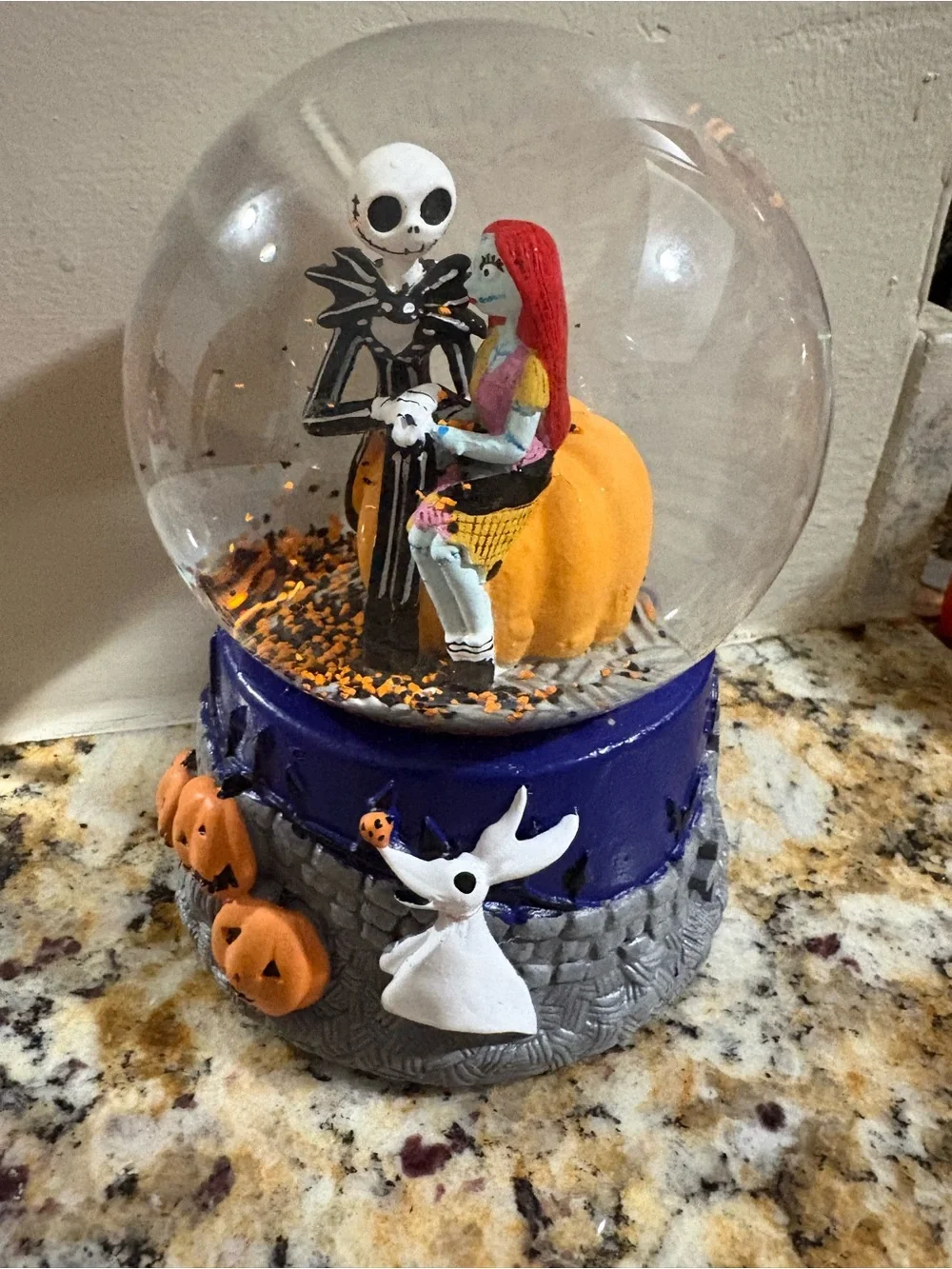 Disneys Nightmare Before Christmas Jack and Sally Snowglobe